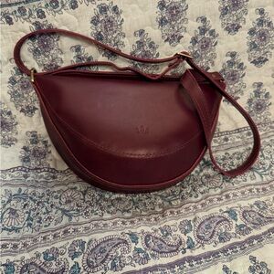 Portland Leather Goods Medium Koala Sling Bag